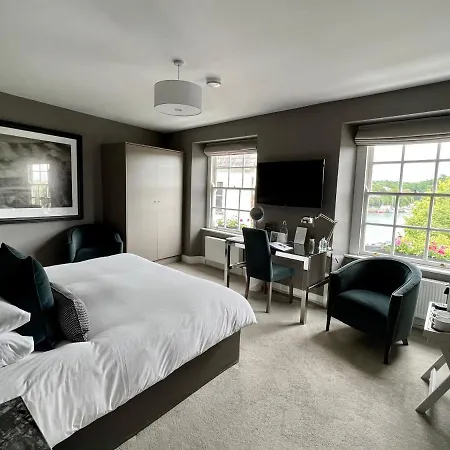 Pensión Giles Norman Gallery & Townhouse Kinsale