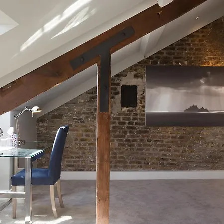 Giles Norman Gallery & Townhouse Pensión 4*