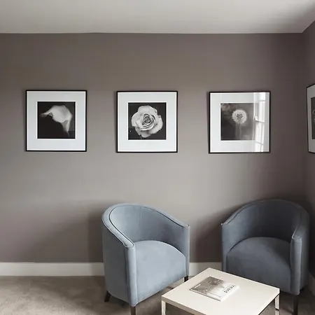 Giles Norman Gallery & Townhouse Kinsale