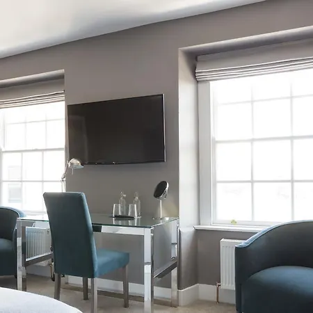 Konukevi Giles Norman Gallery & Townhouse Kinsale