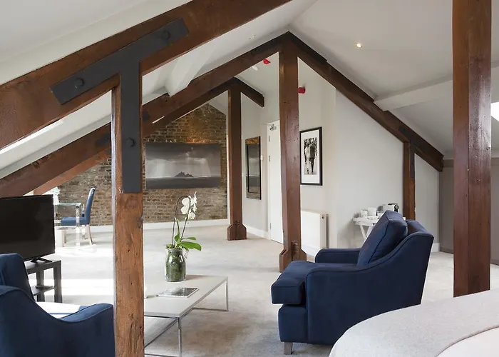 Maison d'hôtes Giles Norman Gallery & Townhouse 4*