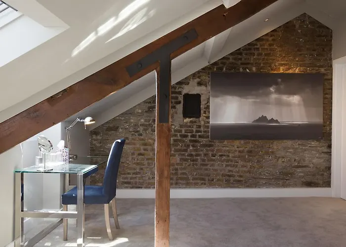 Giles Norman Gallery & Townhouse Maison d'hôtes 4*