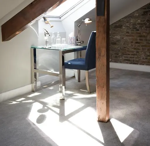 Giles Norman Gallery & Townhouse 4* Kinsale