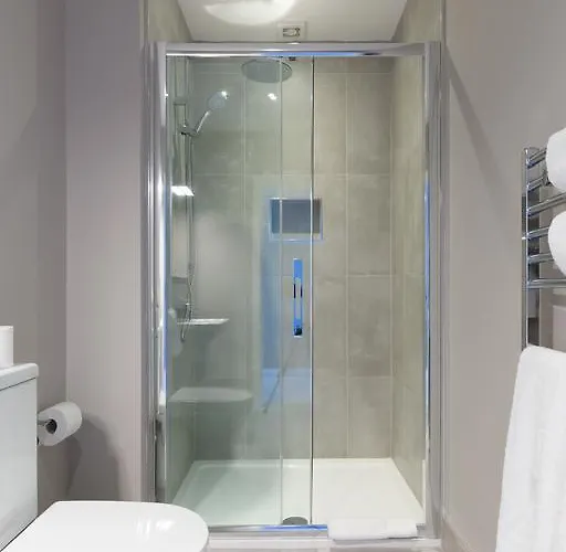 Giles Norman Gallery & Townhouse Gasthuis Kinsale